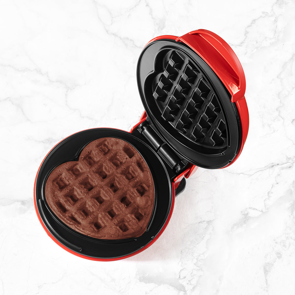 4-INCH PERSONAL HEART SHAPE WAFFLE MAKER
