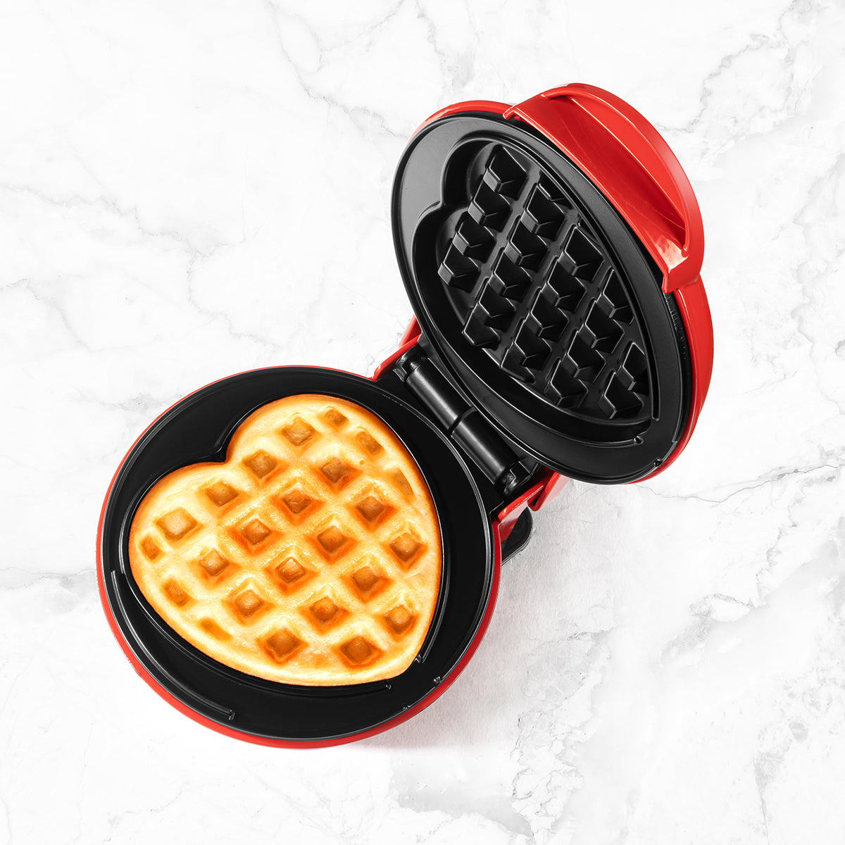 4-INCH PERSONAL HEART SHAPE WAFFLE MAKER