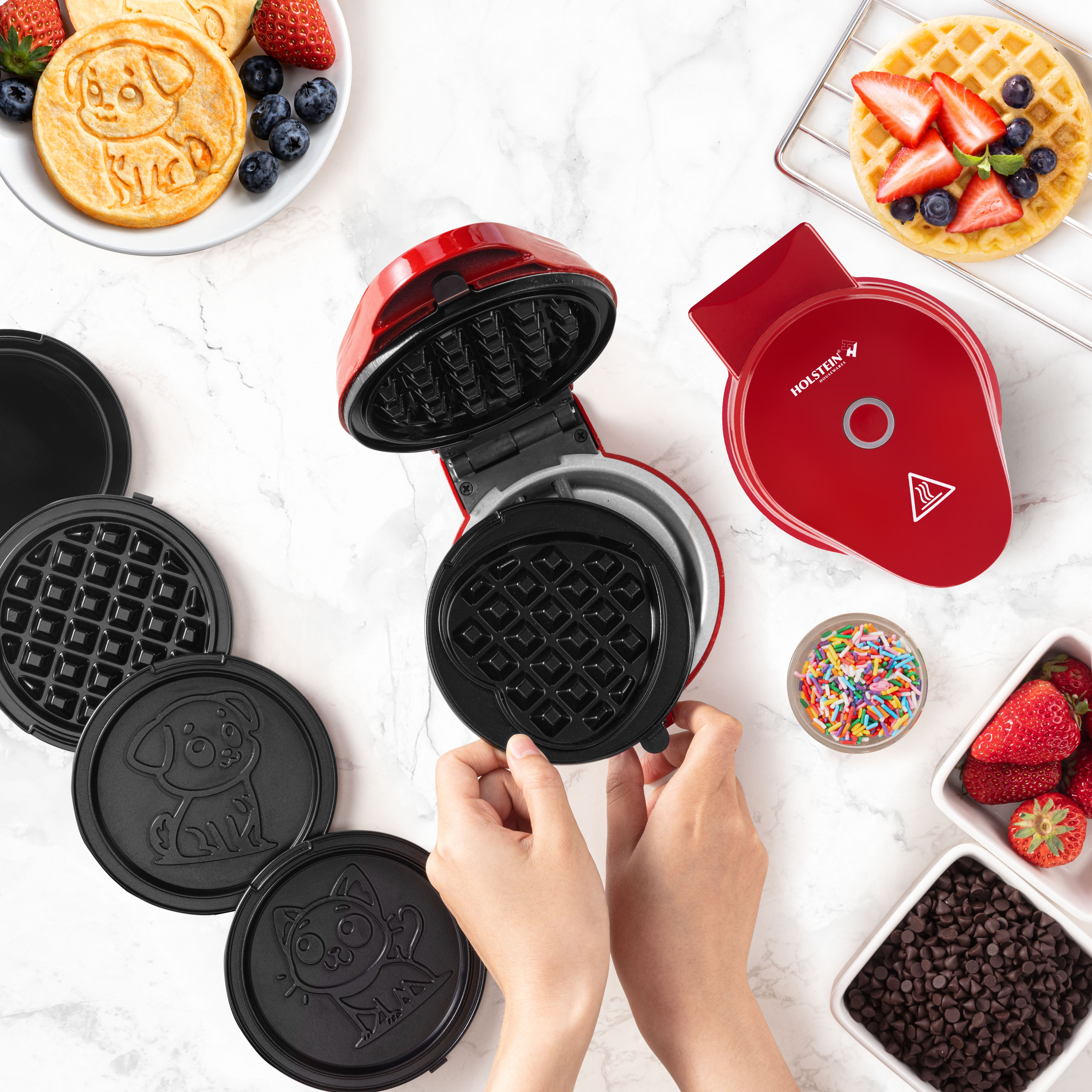 PERSONAL GRIDDLE & WAFFLE MAKER WITH 7 REMOVABLE PLATES