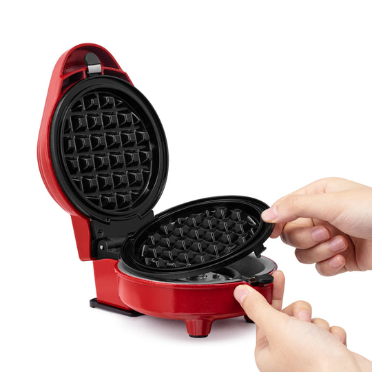 PERSONAL GRIDDLE &amp; WAFFLE MAKER WITH 7 REMOVABLE PLATES