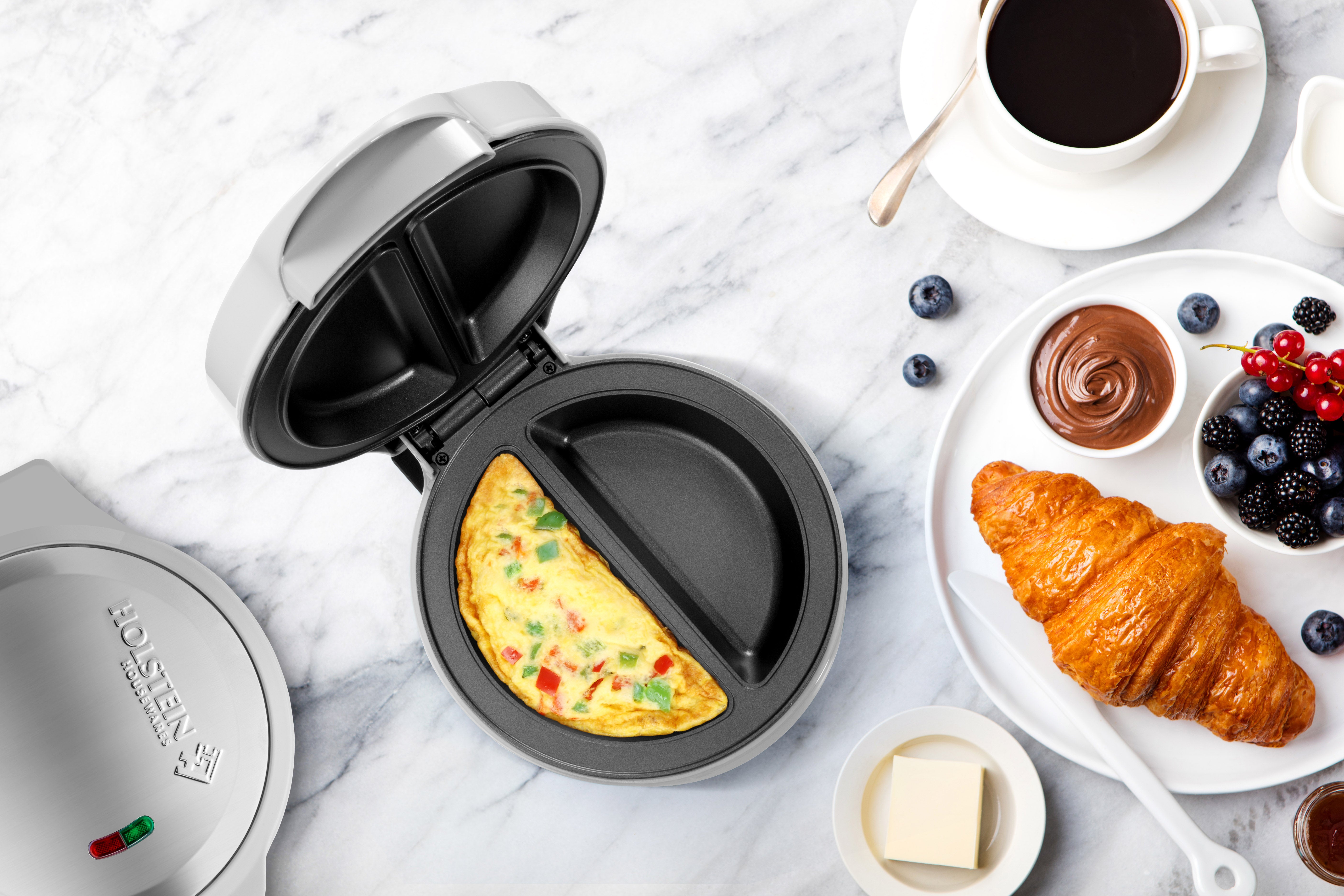 2-SECTION OMELET MAKER