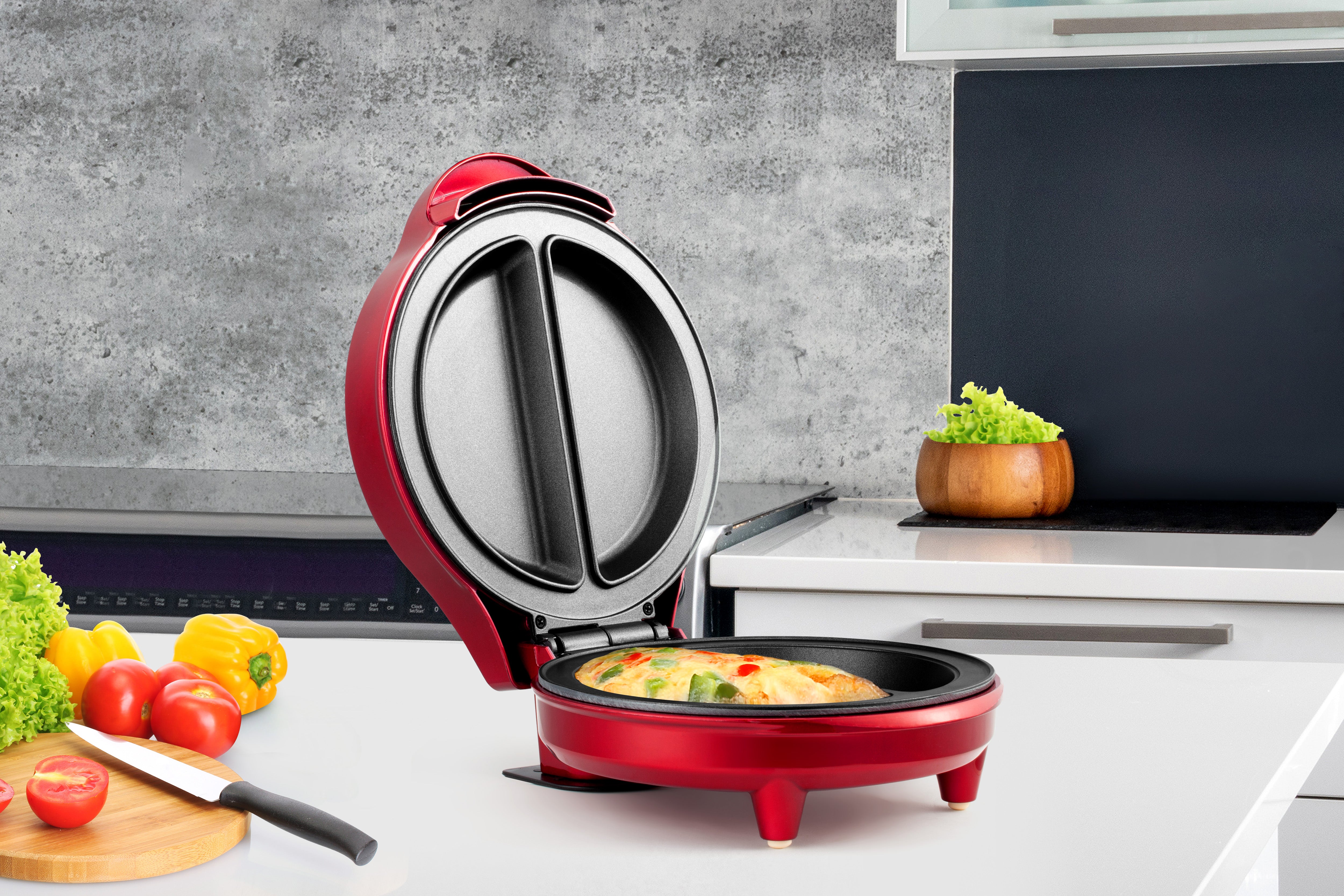 2-SECTION OMELET MAKER